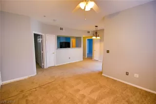 Photo #3: 2464281 Listing