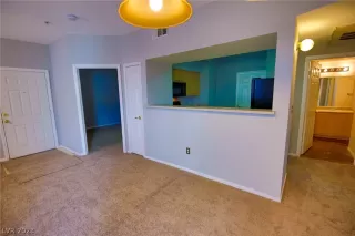 Photo #4: 2464281 Listing