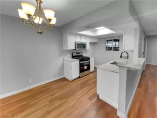 Photo #4: 2464318 Listing 