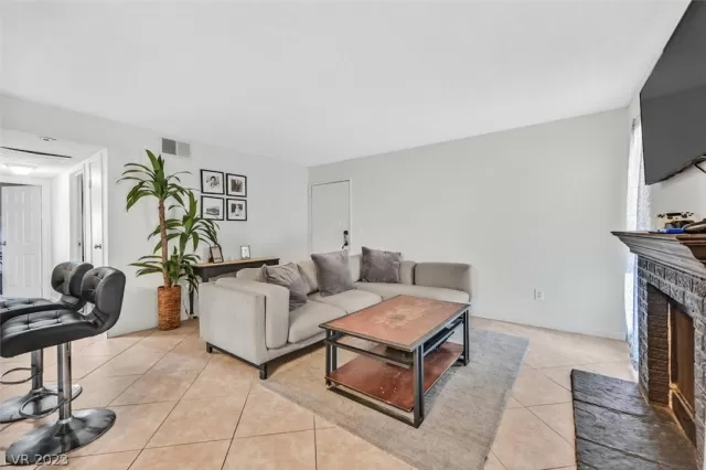 MLS: 2464325 Condo For Sale