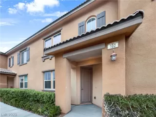 Photo #3: 2464355 Listing 