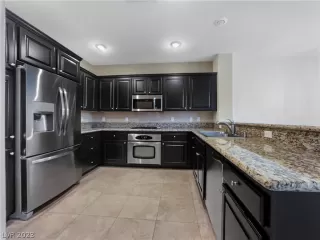 Photo #4: 2464355 Listing 