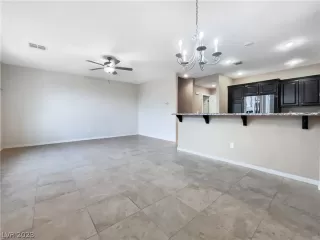 Photo #6: 2464355 Listing 