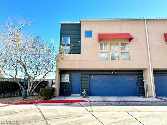 MLS: 2464371 Condo For Sale