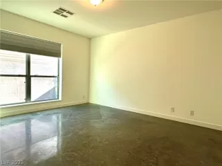 Photo #2: 2464371 Listing 