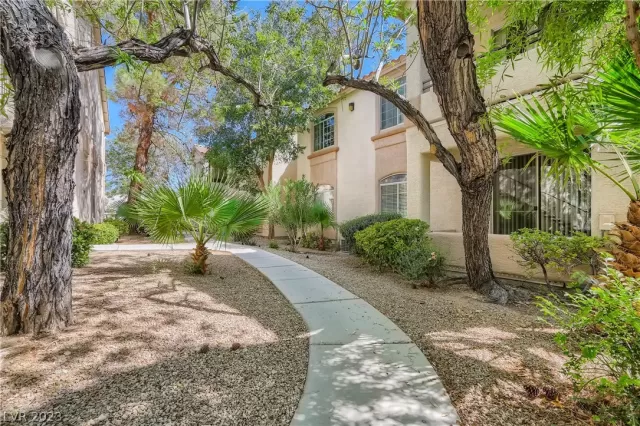 MLS: 2464464 Condo For Sale