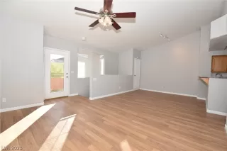 Photo #4: 2464487 Listing 