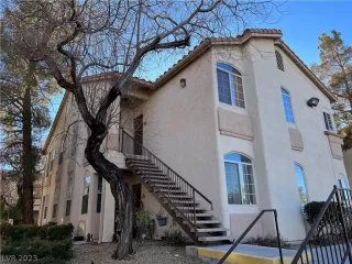 Photo #1: 2464495 Listing