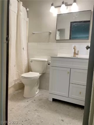 Photo #6: 2464570 Listing 