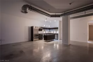 Photo #6: 2464599 Listing 