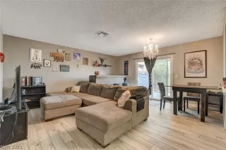 Photo #3: 2464600 Listing 