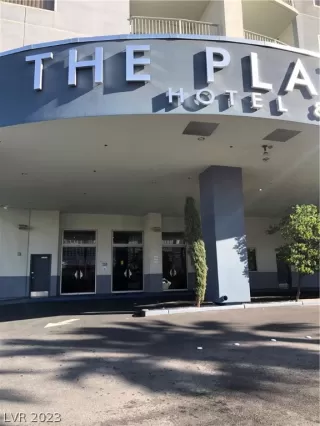 Photo #1: 2464610 Listing