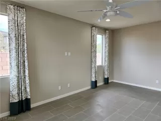 Photo #5: 2464620 Listing 