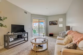 Photo #1: 2464623 Listing 