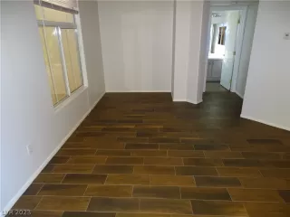 Photo #3: 2464645 Listing 