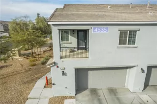 Photo #1: 2464658 Listing