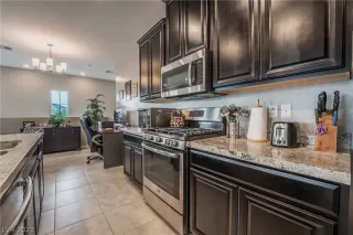 Photo #6: 2464658 Listing