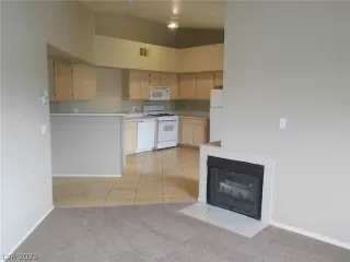 Photo #2: 2464666 Listing 