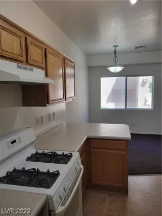 Photo #4: 2464667 Listing