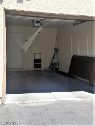 Photo #5: 2464681 Listing 