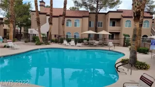 Photo #2: 2464685 Listing 