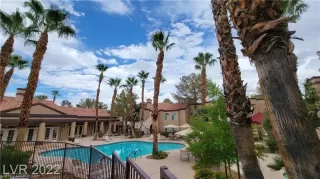 Photo #3: 2464685 Listing 