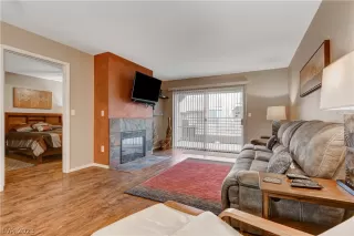 Photo #1: 2464692 Listing 