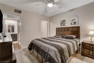 Photo #4: 2464692 Listing 