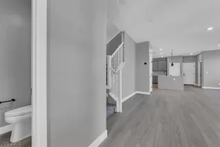 Photo #3: 2464693 Listing 