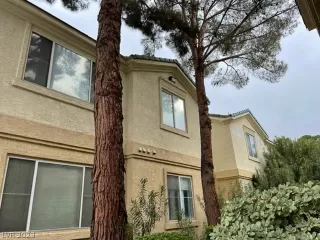 Photo #1: 2464700 Listing