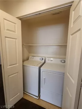 Photo #6: 2464711 Listing 