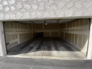 Photo #3: 2464717 Listing 