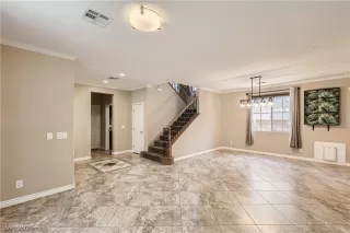 Photo #6: 2464744 Listing 