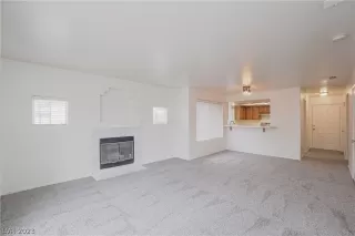 Photo #2: 2464822 Listing 