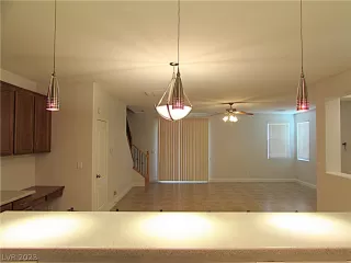 Photo #6: 2464844 Listing 