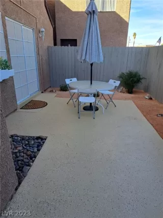 Photo #1: 2464877 Listing 