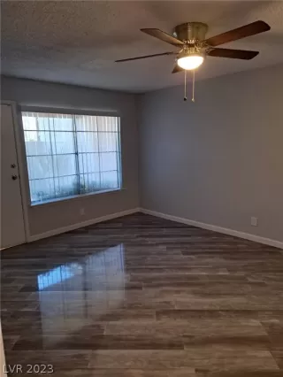 Photo #3: 2464877 Listing 