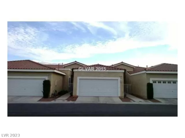 MLS: 2464893 Condo For Sale