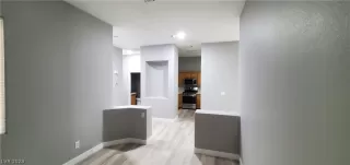 Photo #2: 2464893 Listing 