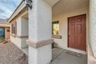 Photo #2: 2464947 Listing