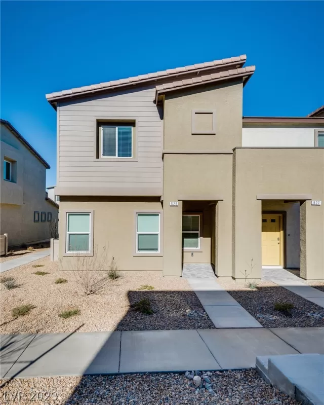 MLS: 2464962 Condo For Sale