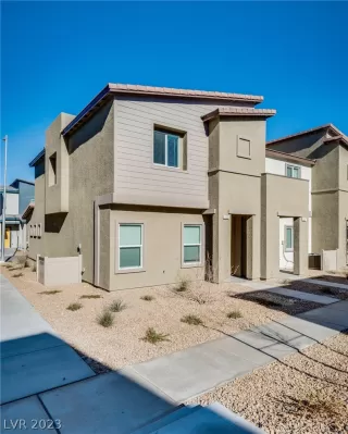 Photo #1: 2464962 Listing 