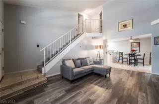 Photo #6: 2464975 Listing 