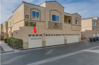 Photo #2: 2464995 Listing