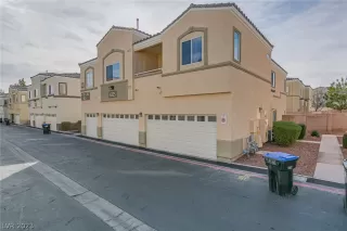 Photo #3: 2464995 Listing