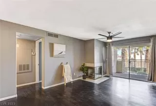 Photo #2: 2465000 Listing 