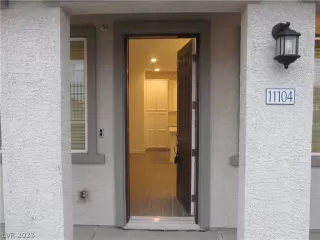 Photo #1: 2465007 Listing 