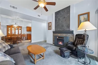 Photo #4: 2465015 Listing