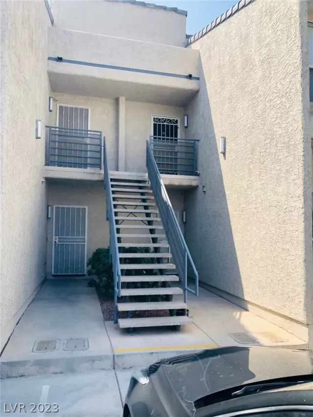 MLS: 2465051 Condo For Sale