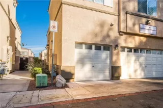 Photo #1: 2465056 Listing 